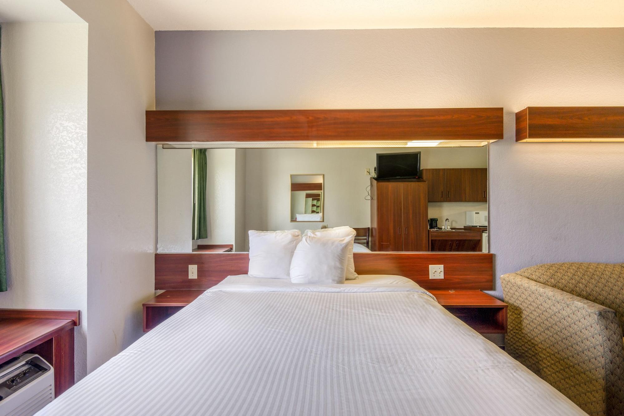 Trident Inn & Suites, Baton Rouge (Adults Only) Prairieville المظهر الخارجي الصورة