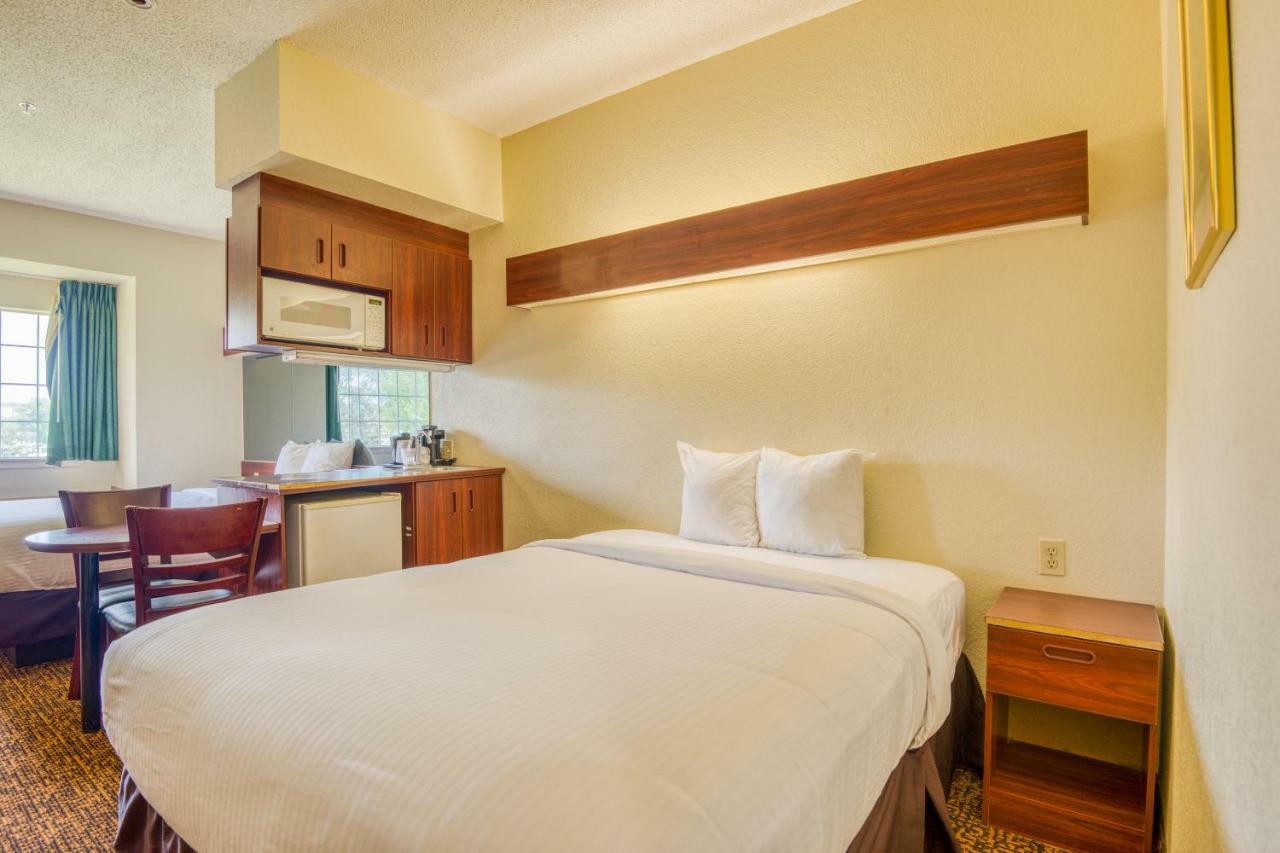Trident Inn & Suites, Baton Rouge (Adults Only) Prairieville المظهر الخارجي الصورة